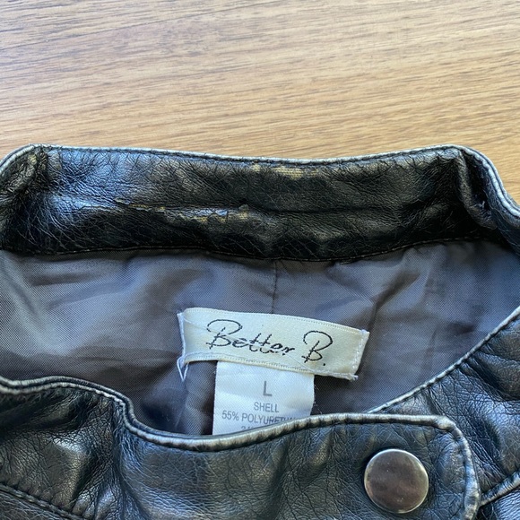 Better B. Women’s Leather Bomber Jacket - Picture 3 of 5